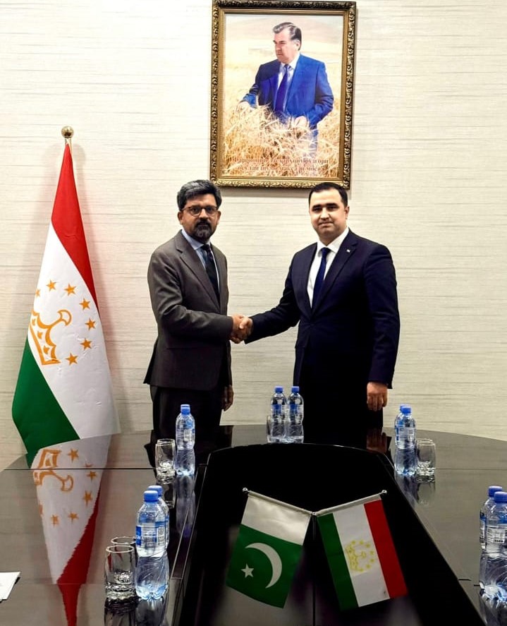 ВОХӮРИИ РАИСИ ПАЛАТАИ САВДО ВА САНОАТИ ТОҶИКИСТОН БО НАМОЯНДАИ САФОРАТИ ПОКИСТОН